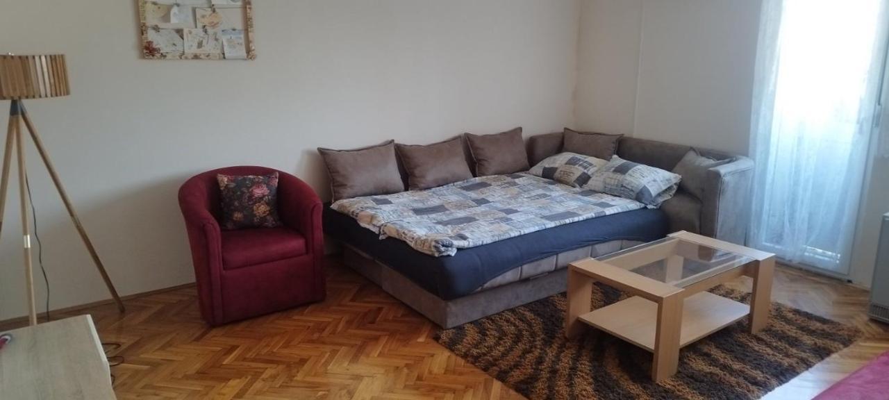Apartman Lena Arandjelovac Εξωτερικό φωτογραφία